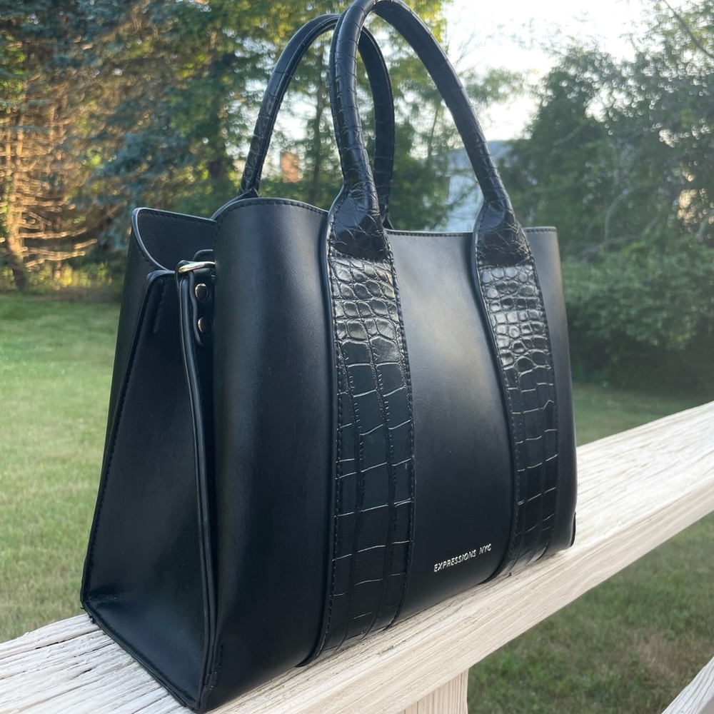 Expressions NYC Bag